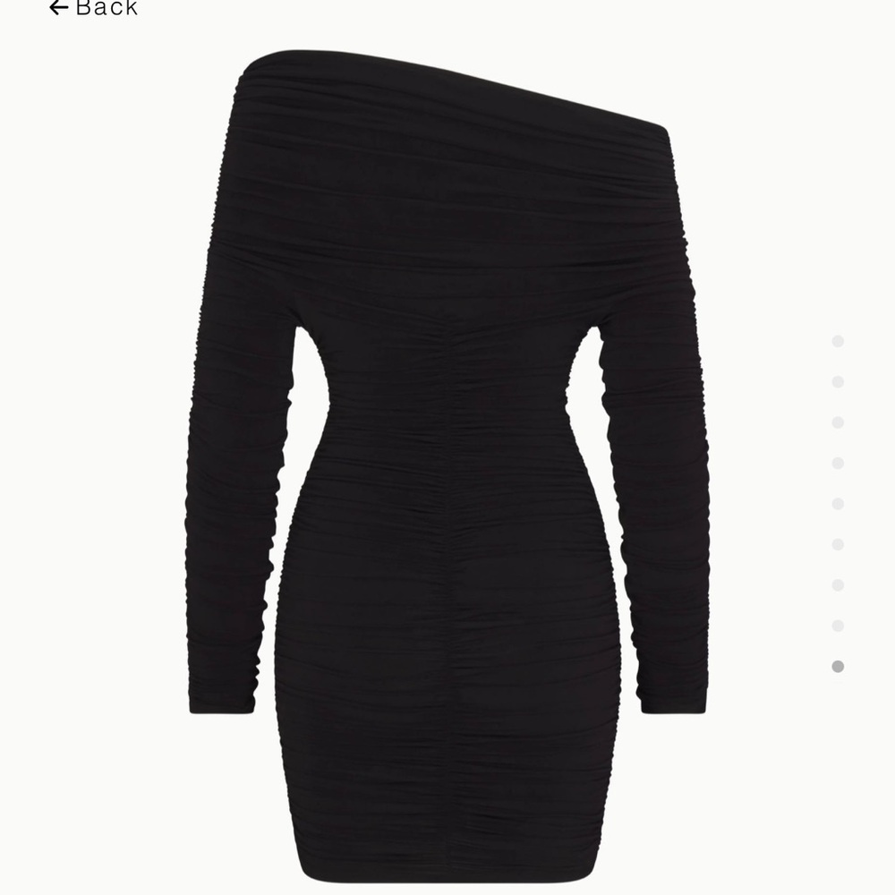 Chic Black One-Shoulder Long Sleeve Dress